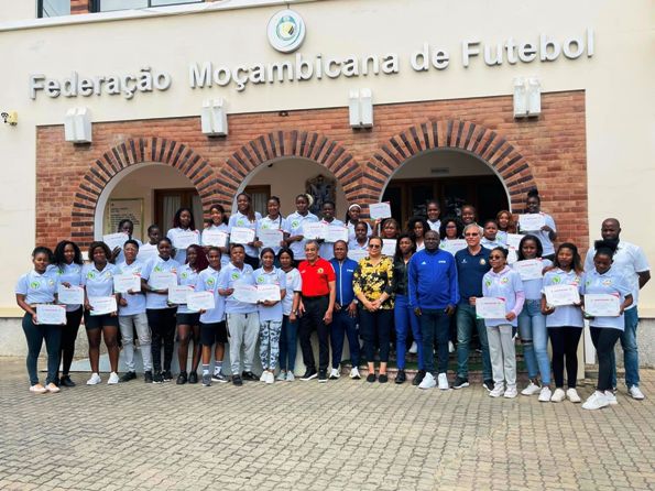 Encerramento do Curso CAF de Treinadoras de Futebol de Nível "D" em Moçambique
